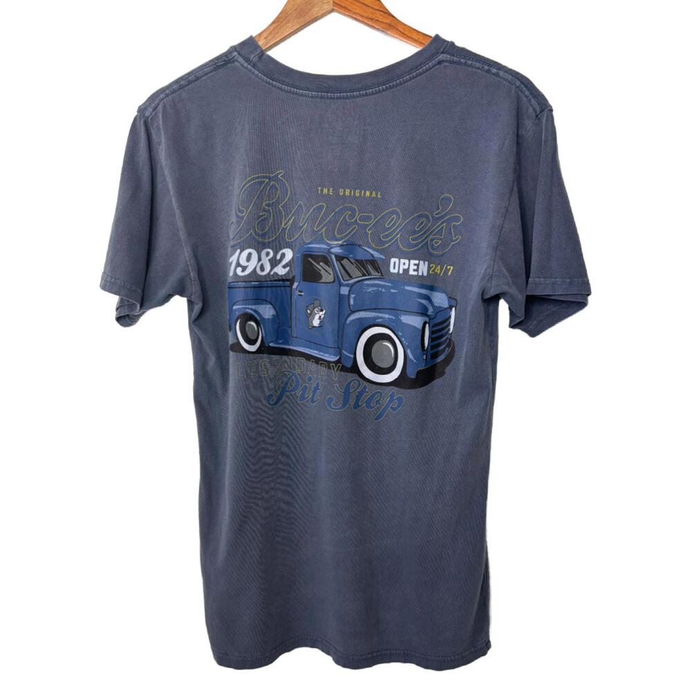 Buc-ee's Adult Sz M 1982 Legendary Pit Stop T- Shirt (1957)